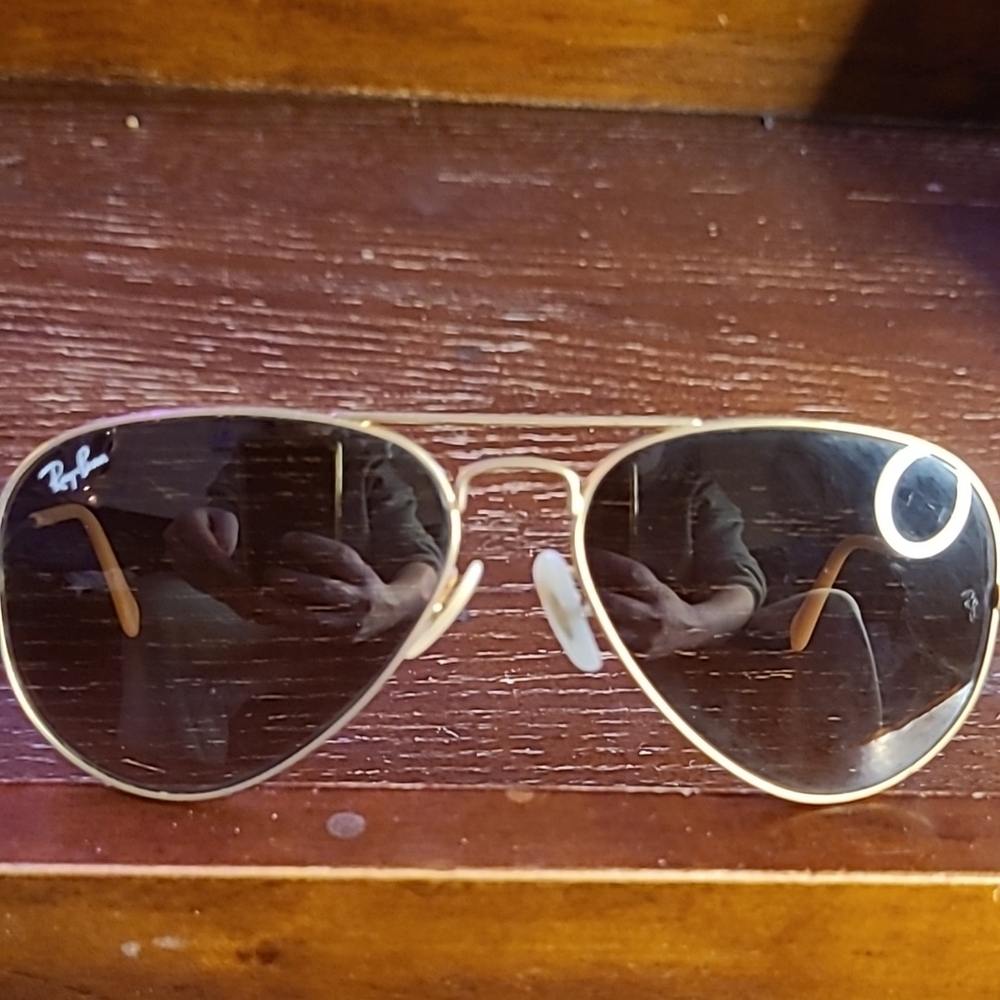 Ray-Ban Gold Aviator Sunglasses